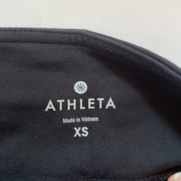 Athleta Black Booty Shorts XS #160 - Picture 5 of 7